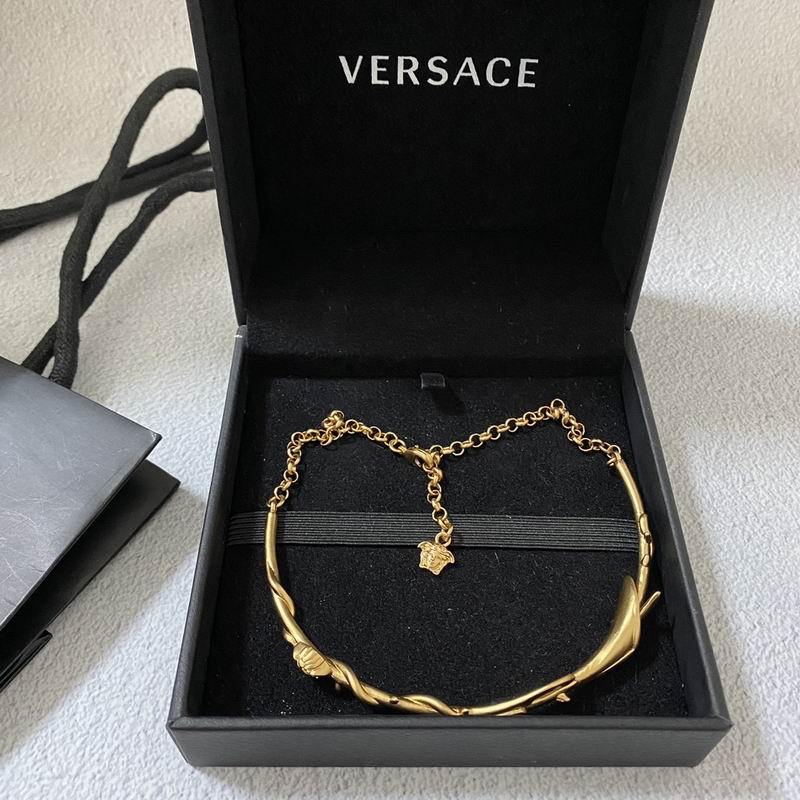 Versace Necklaces 63